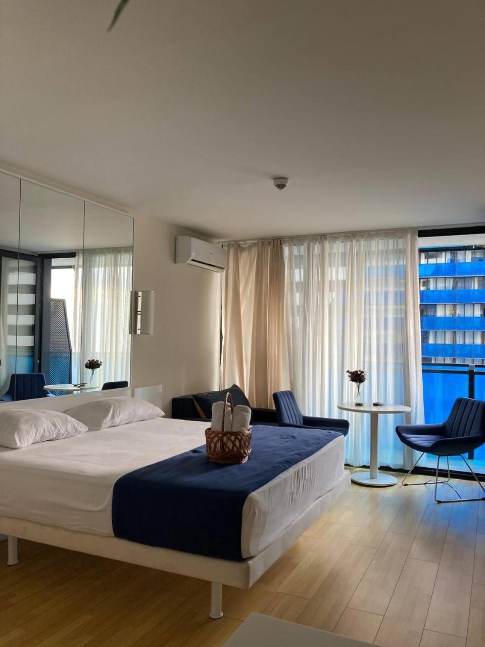 Orbi City Aparthotel 바투미 외부 사진