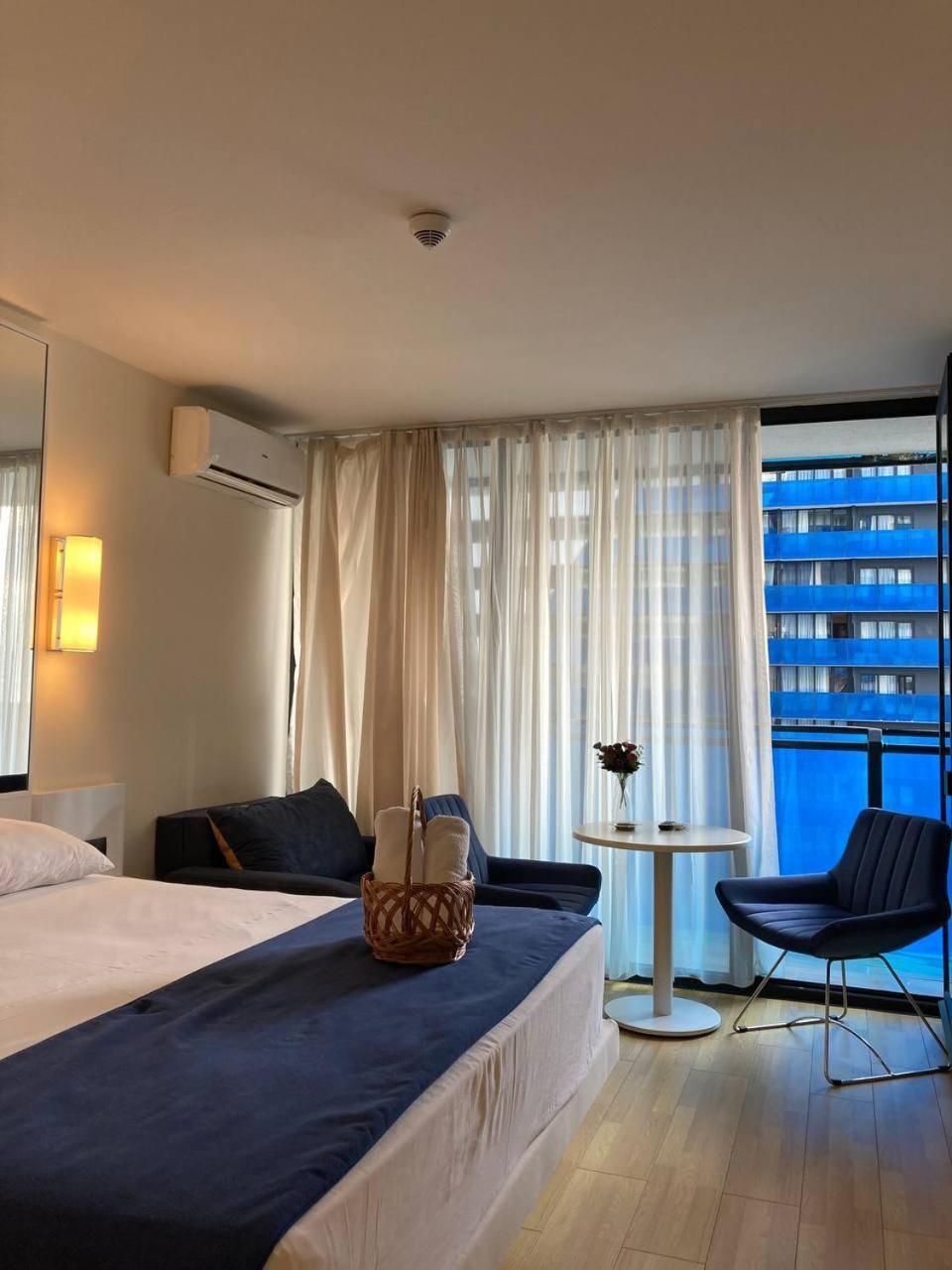 Orbi City Aparthotel 바투미 외부 사진