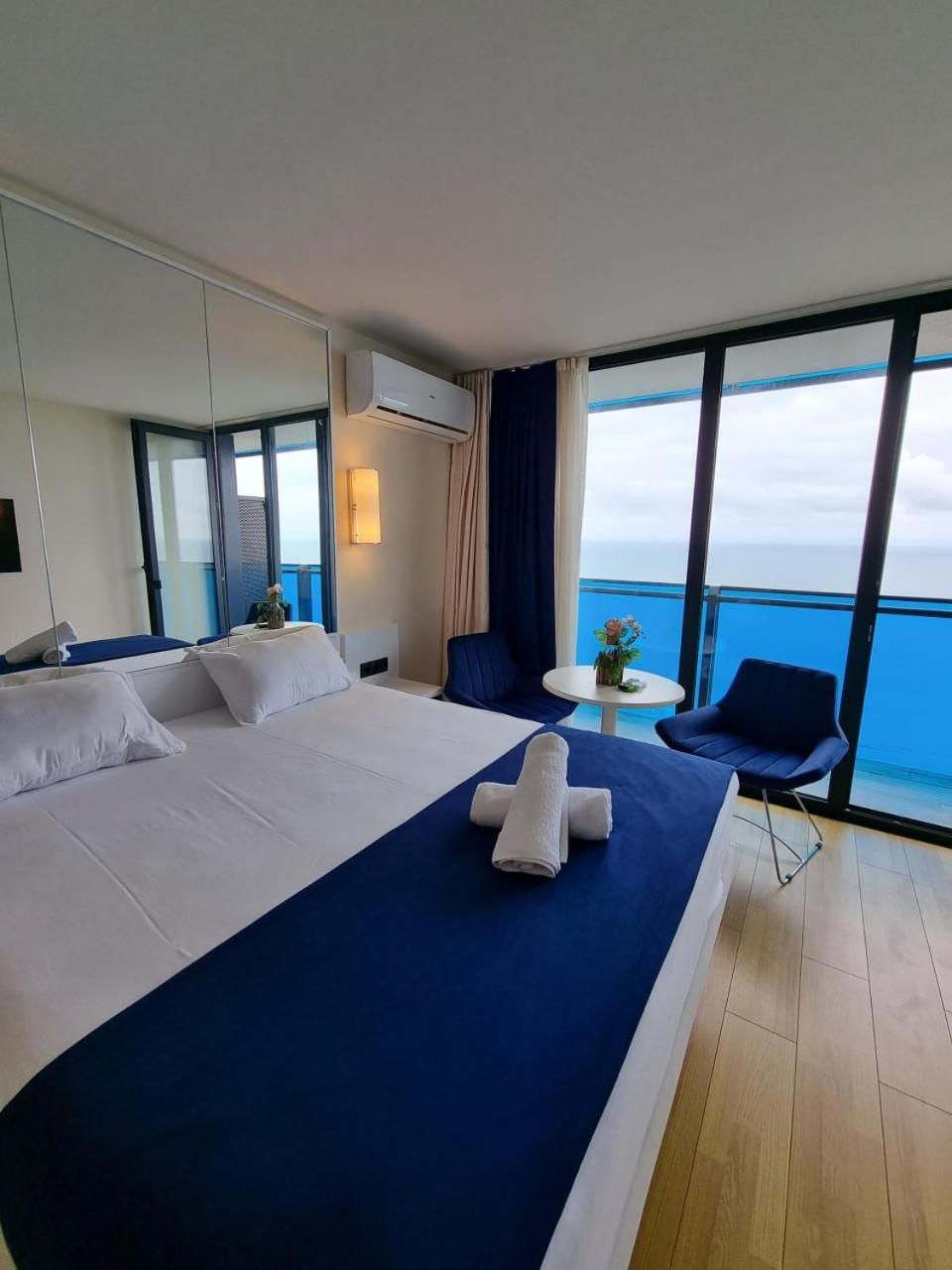Orbi City Aparthotel 바투미 외부 사진