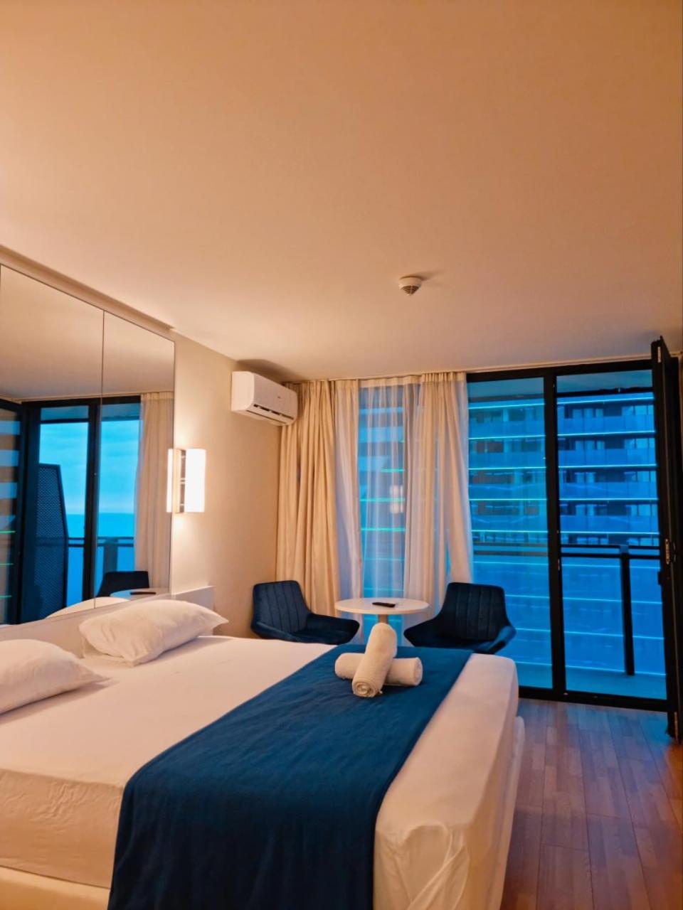 Orbi City Aparthotel 바투미 외부 사진